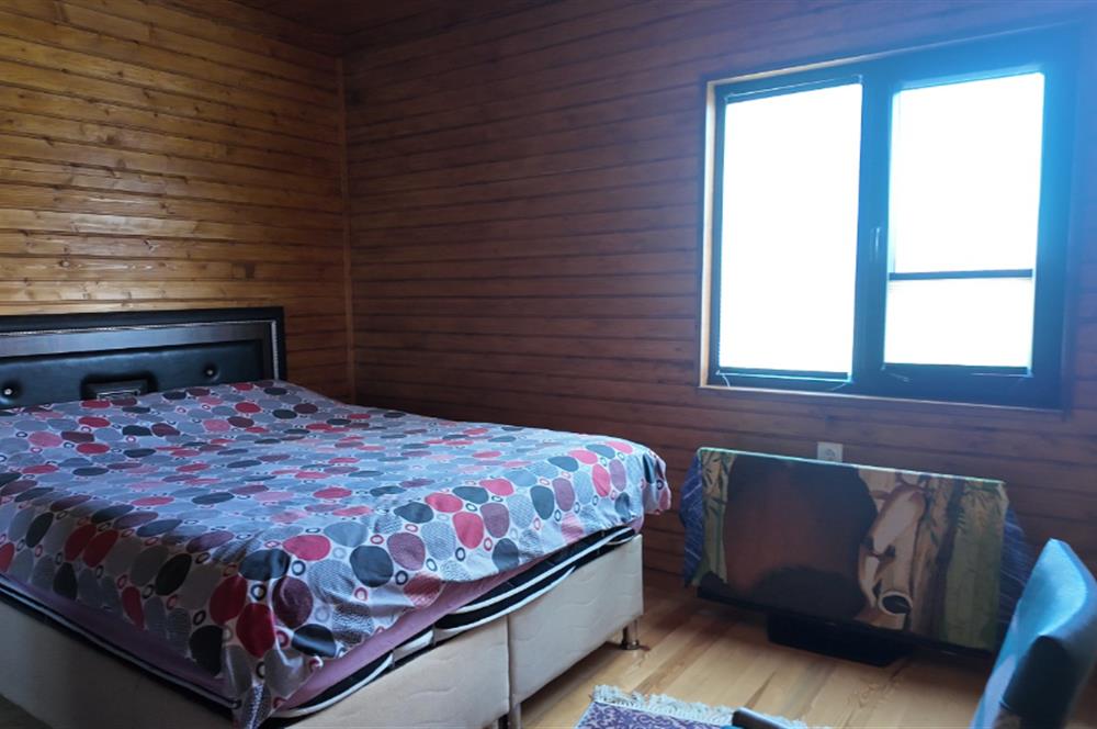 C21 LOCA GÖKÇEYAZI'DA ŞAHANE AHŞAP ÇİFTLİK EVİ VE MEYVE BAHÇESİ