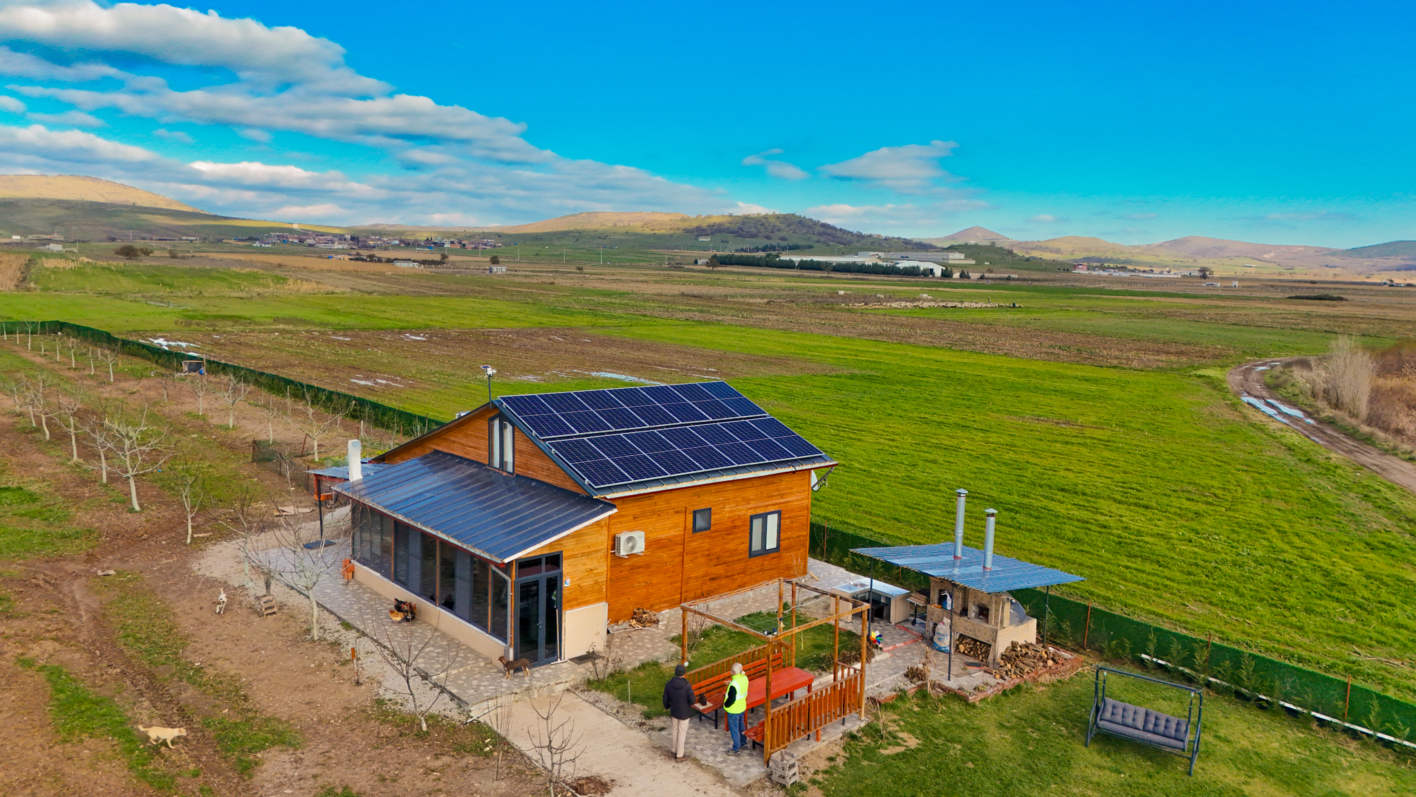 C21 LOCA GÖKÇEYAZI'DA ŞAHANE AHŞAP ÇİFTLİK EVİ VE MEYVE BAHÇESİ