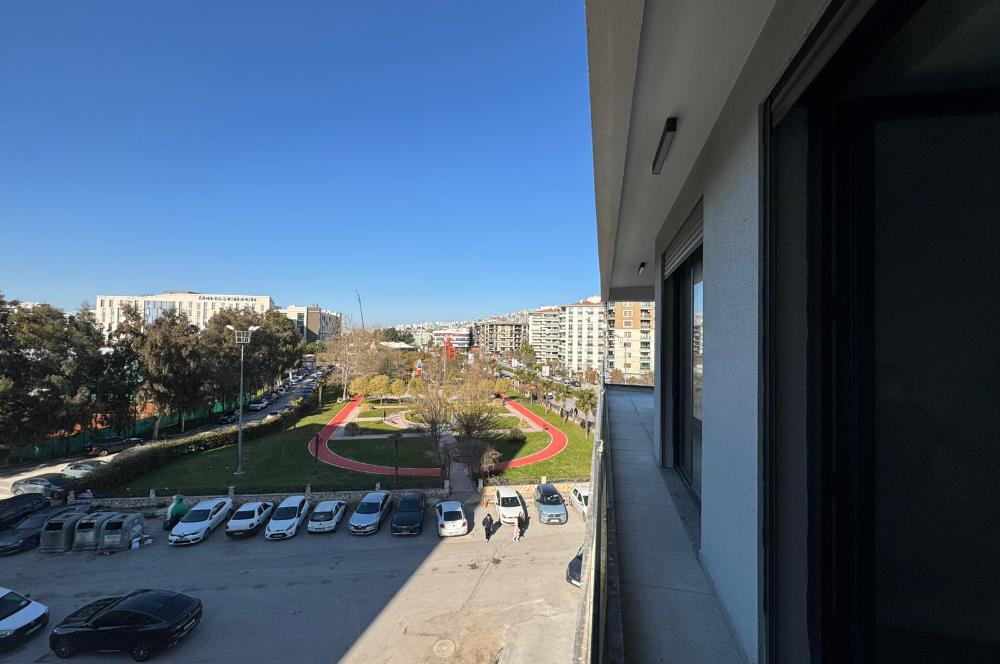 Ataşehir Gayda Vera'da Geniş Balkonlu 2+1 Kiralık Daire