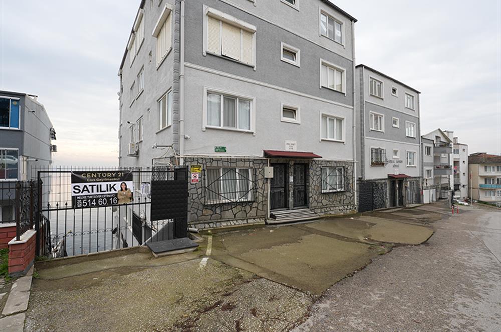 C21 Cius; Deniz Manzaralı Site İçerisinde Kendine Ait Plajı Olan Satılık Daire