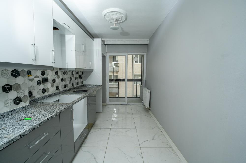 C21 Cius; İstiklal Caddesinde Yenilenmiş Merkezi Konumda Kiralık