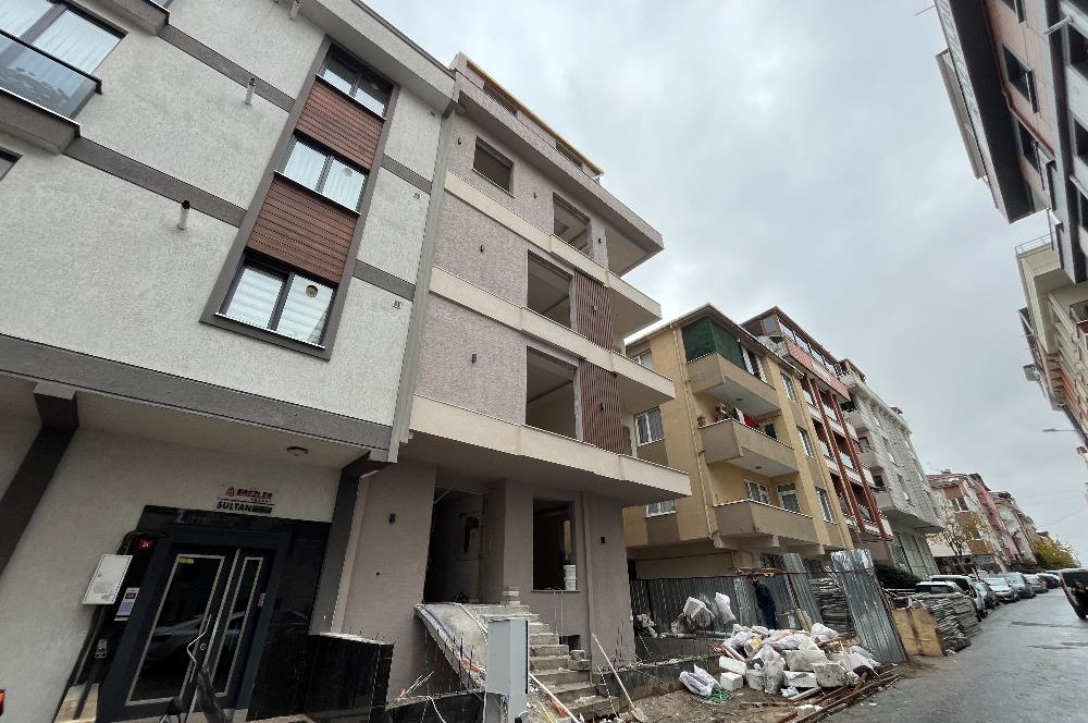 ÇEKMEKÖY MEHMET AKİF MAHALLESİNDE METROYA YAKIN SATILIK 3+1 EV