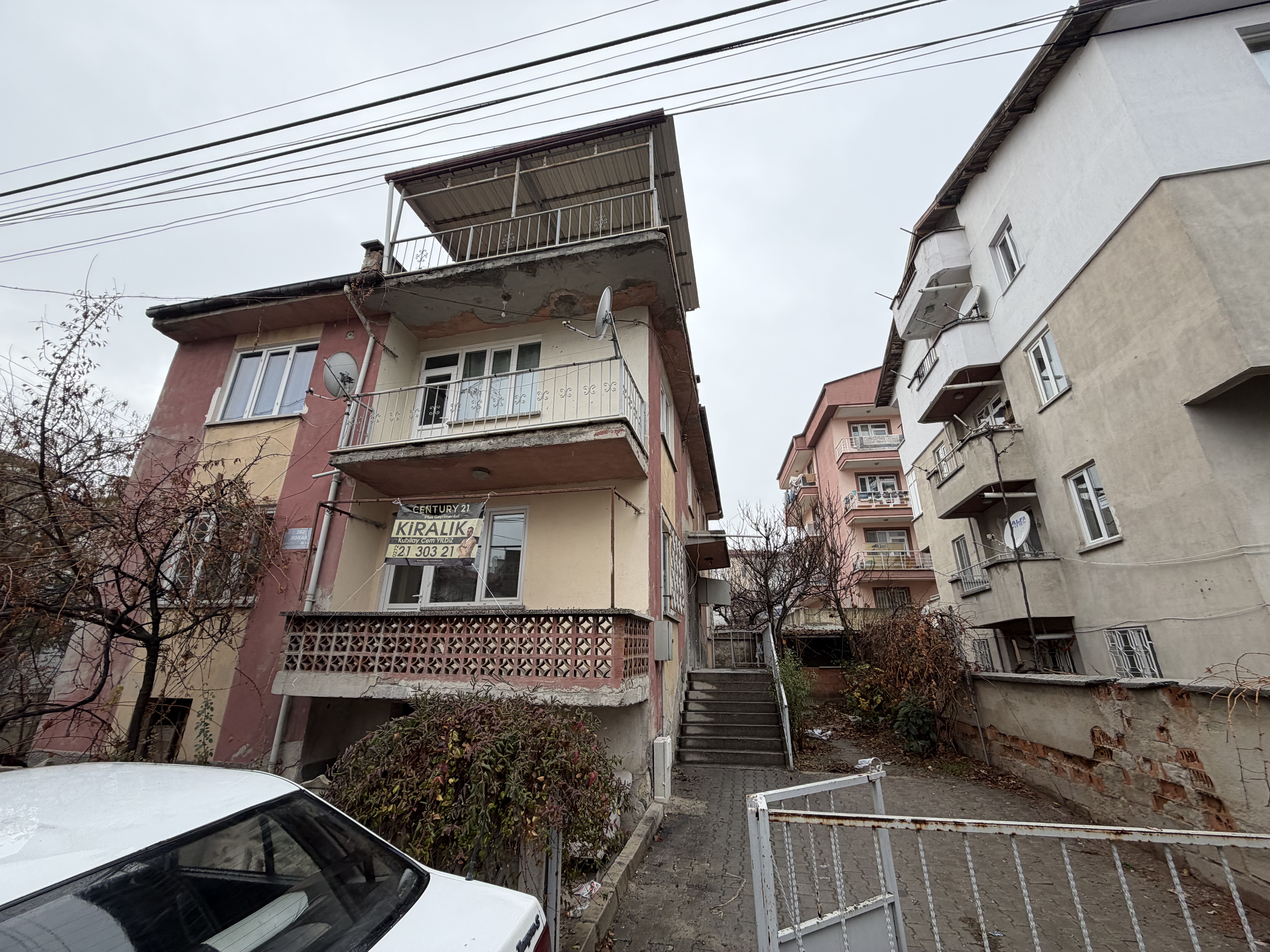 Ataköy mahallesinde kiralık 3+1 sobalı