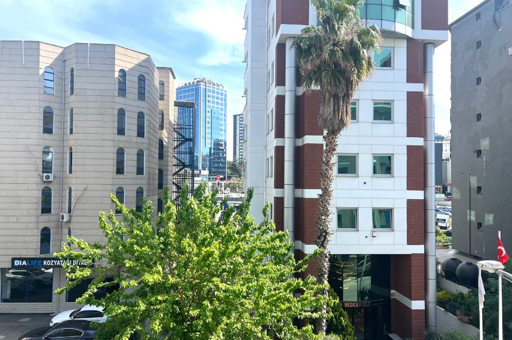 Kozyatağında Bostancı Metro Yanında Satılık Daire