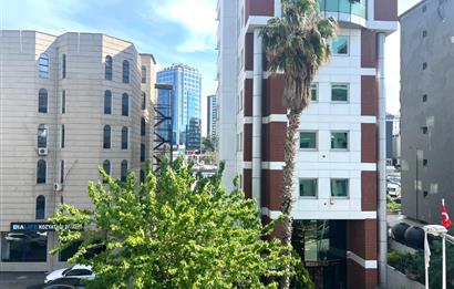 Kozyatağında Bostancı Metro Yanında Satılık Daire