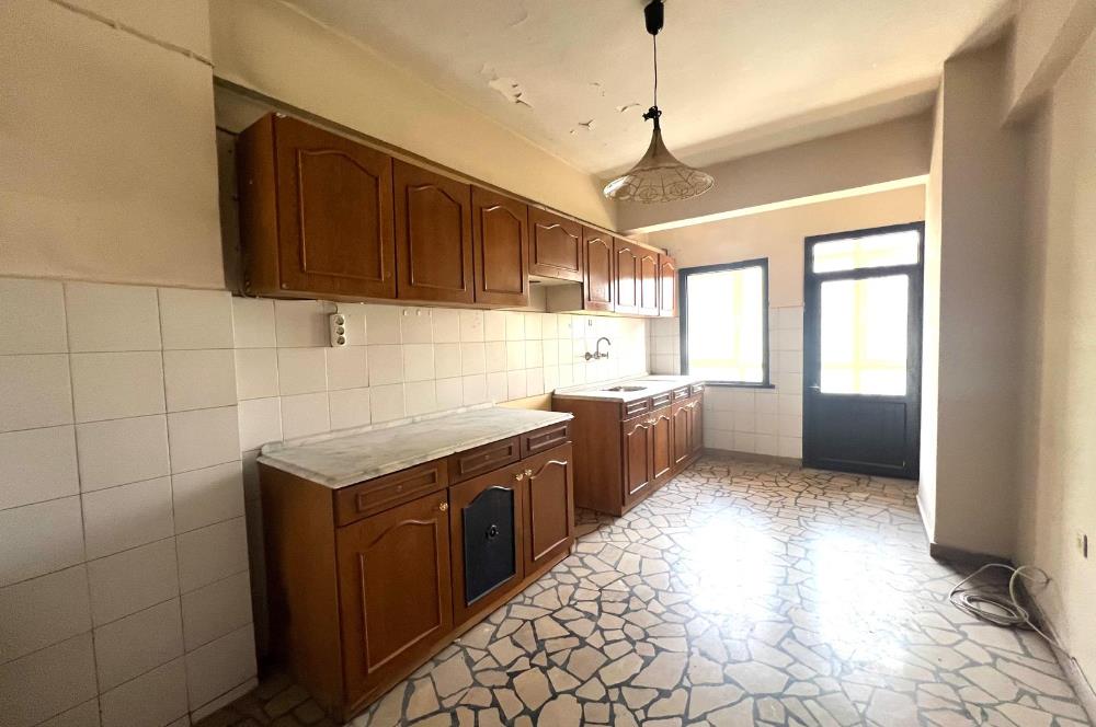 Kozyatağında Bostancı Metro Yanında Satılık Daire