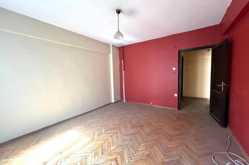 Kozyatağında Bostancı Metro Yanında Satılık Daire