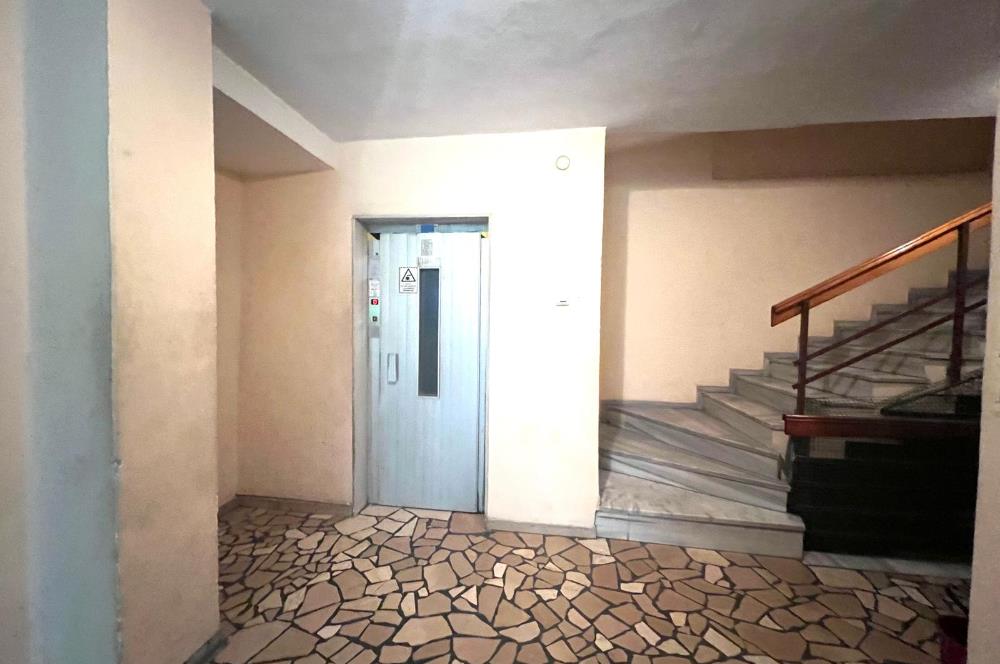 Kozyatağında Bostancı Metro Yanında Satılık Daire