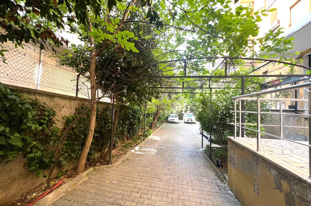 Kozyatağında Bostancı Metro Yanında Satılık Daire