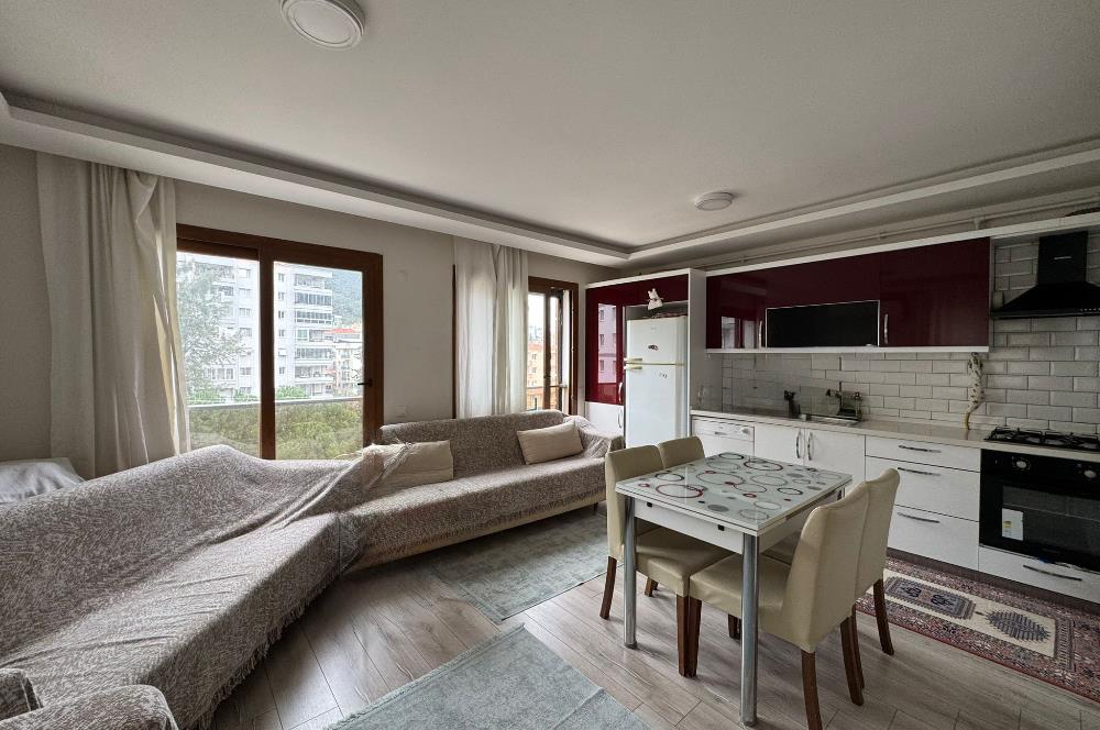 Balçova Çetin Emeç Mah. 1+1 Satılık Daire