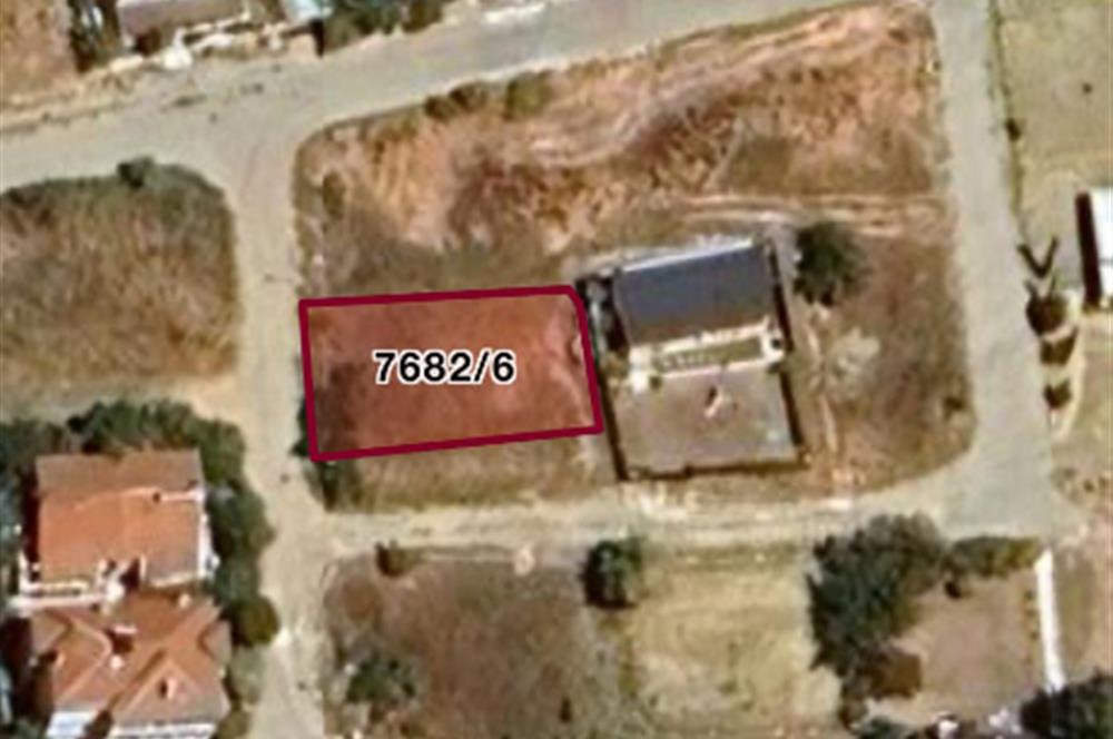 SİLİVRİ GÜMÜŞYAKA'DA, DENİZE SIFIR ARSA