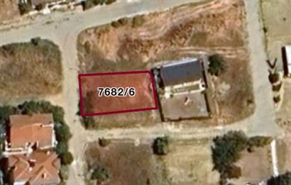 SİLİVRİ GÜMÜŞYAKA'DA, DENİZE SIFIR ARSA