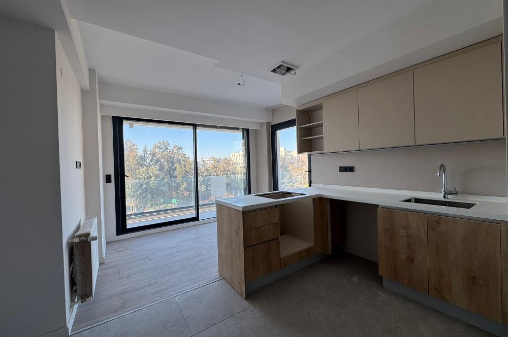 Ataşehir Gayda Vera'da Geniş Balkonlu 2+1 Kiralık Daire