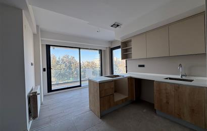 Ataşehir Gayda Vera'da Geniş Balkonlu 2+1 Kiralık Daire