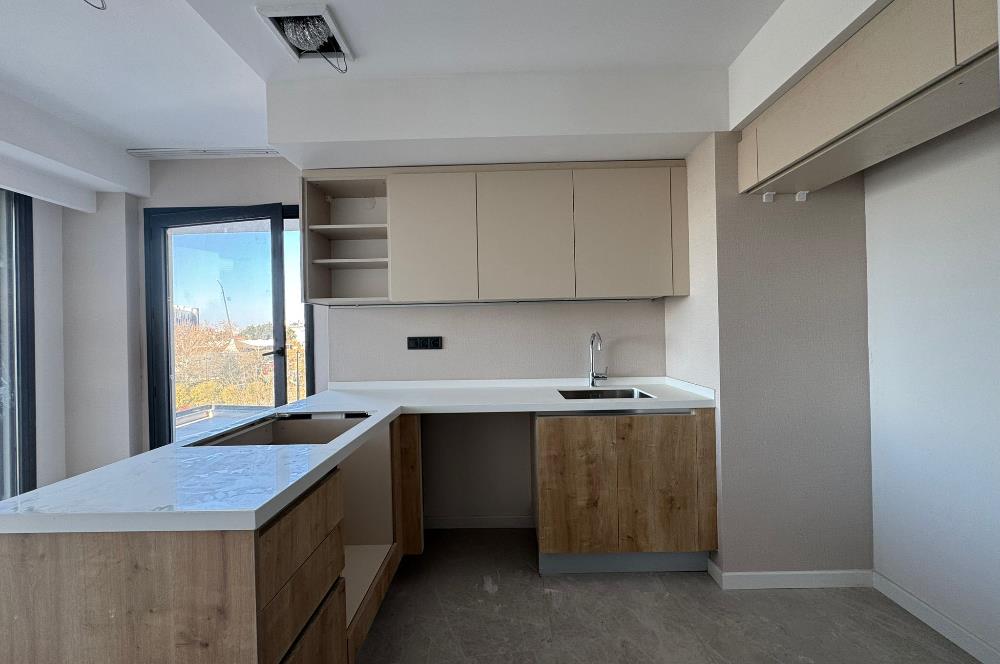 Ataşehir Gayda Vera'da Geniş Balkonlu 2+1 Kiralık Daire