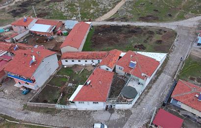 Kışlacıkta köşe konumlu müstakil mülk 