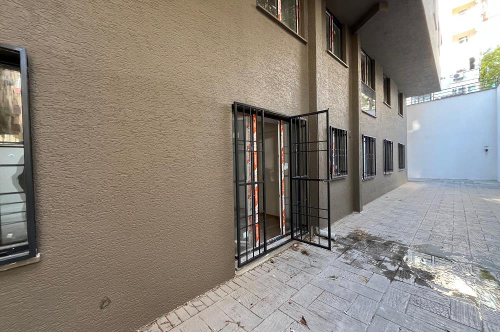 KÜÇÜKYALI'DA 0 BİNADA K.OTOPARKLI BAHÇE KULLANIMLI 2+1