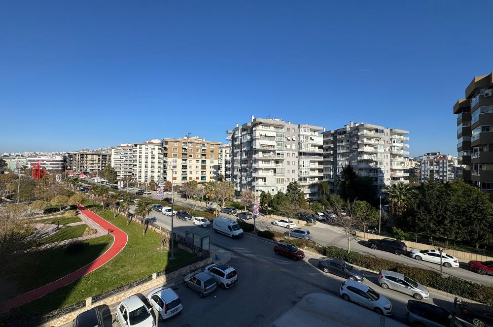 Ataşehir Gayda Vera'da Geniş Balkonlu 2+1 Kiralık Daire