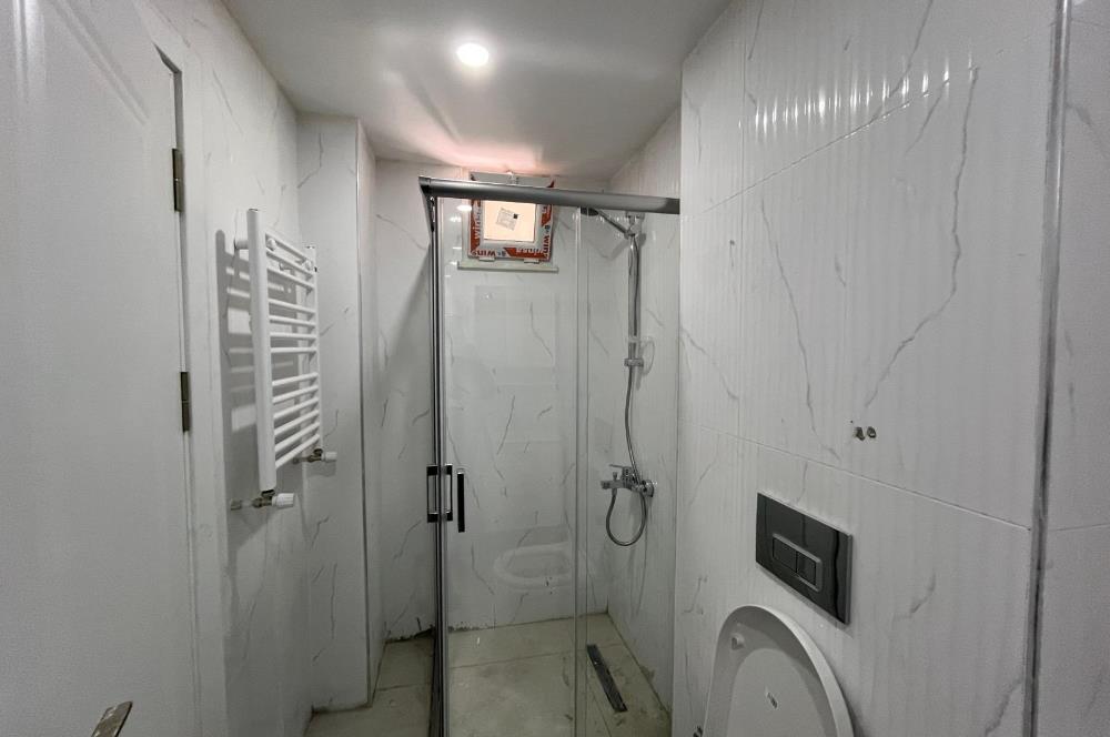 KÜÇÜKYALI'DA 0 BİNADA K.OTOPARKLI BAHÇE KULLANIMLI 2+1