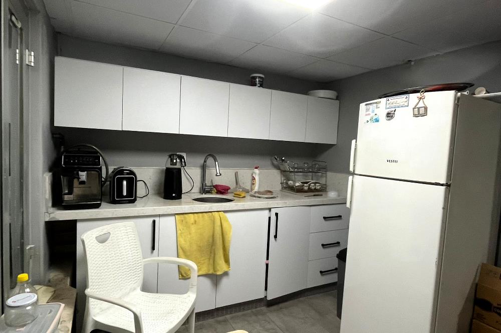 İSTOÇ'TA MERKEZİ LOKASYONDA GENİŞ SATILIK GALERİ