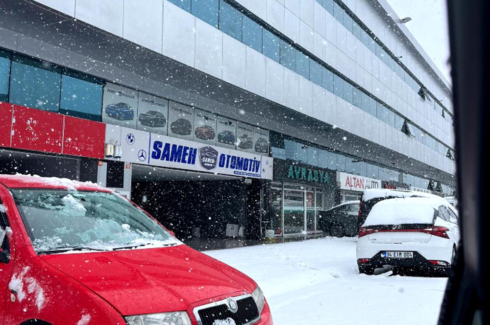 İSTOÇ'TA MERKEZİ LOKASYONDA GENİŞ SATILIK GALERİ