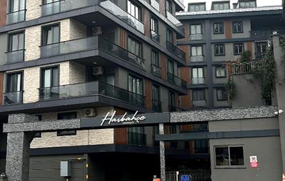 İSTOÇ'TA MERKEZİ LOKASYONDA GENİŞ SATILIK GALERİ