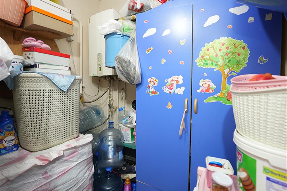 Cumartesi Pazarı Civarı Merkezi Konum Satılık 3+1 Ara kat Daire