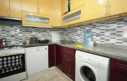 Halitpaşada Sahile Yürüme Mesafesinde 3+1 Satılık Daire