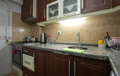 Cumartesi Pazarı Civarı Merkezi Konum Satılık 3+1 Ara kat Daire