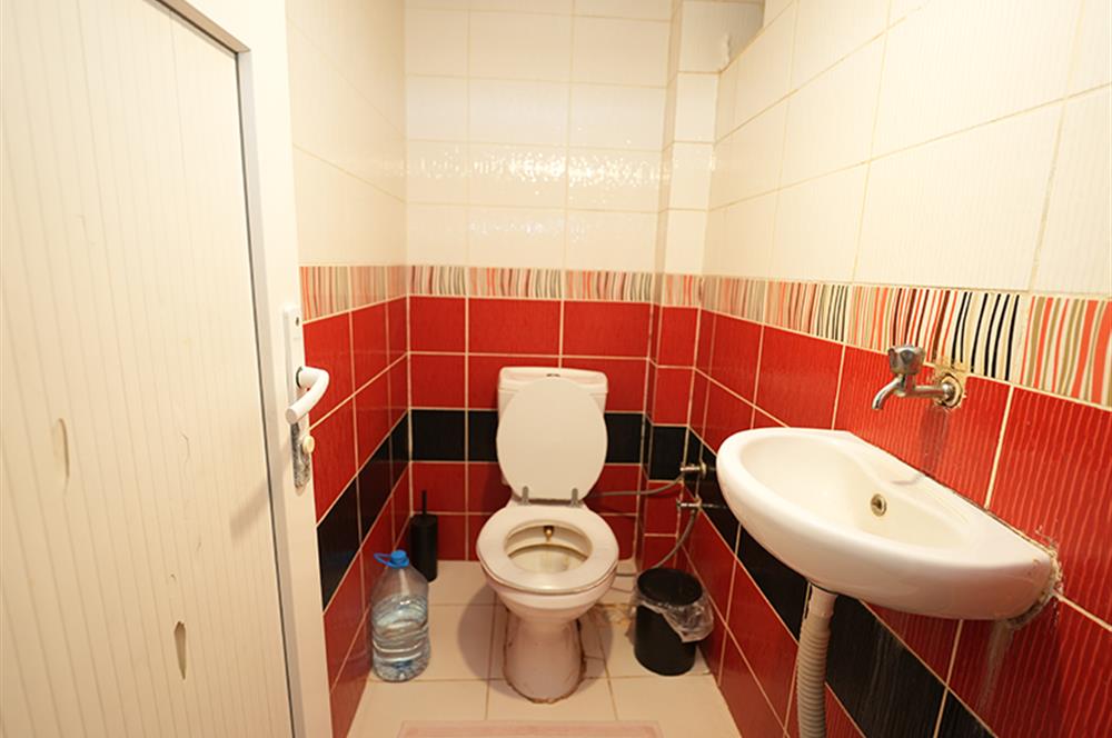 Halitpaşada Sahile Yürüme Mesafesinde 3+1 Satılık Daire