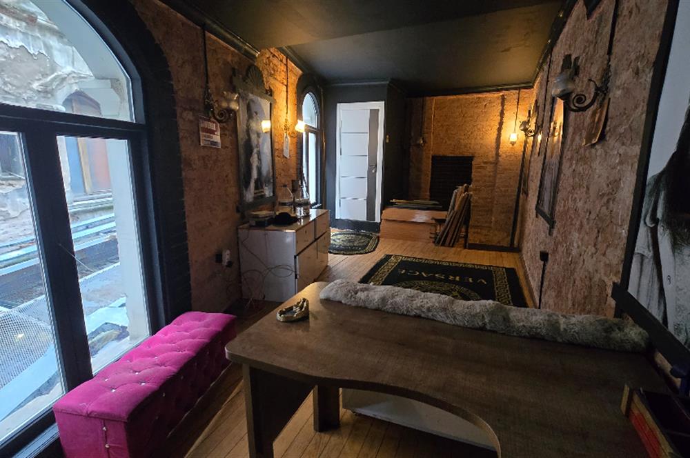 İSTİKLALDE DEVREN KİRALIK AYAKÜSTÜ UYGUN 