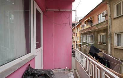 Halitpaşada Sahile Yürüme Mesafesinde 3+1 Satılık Daire