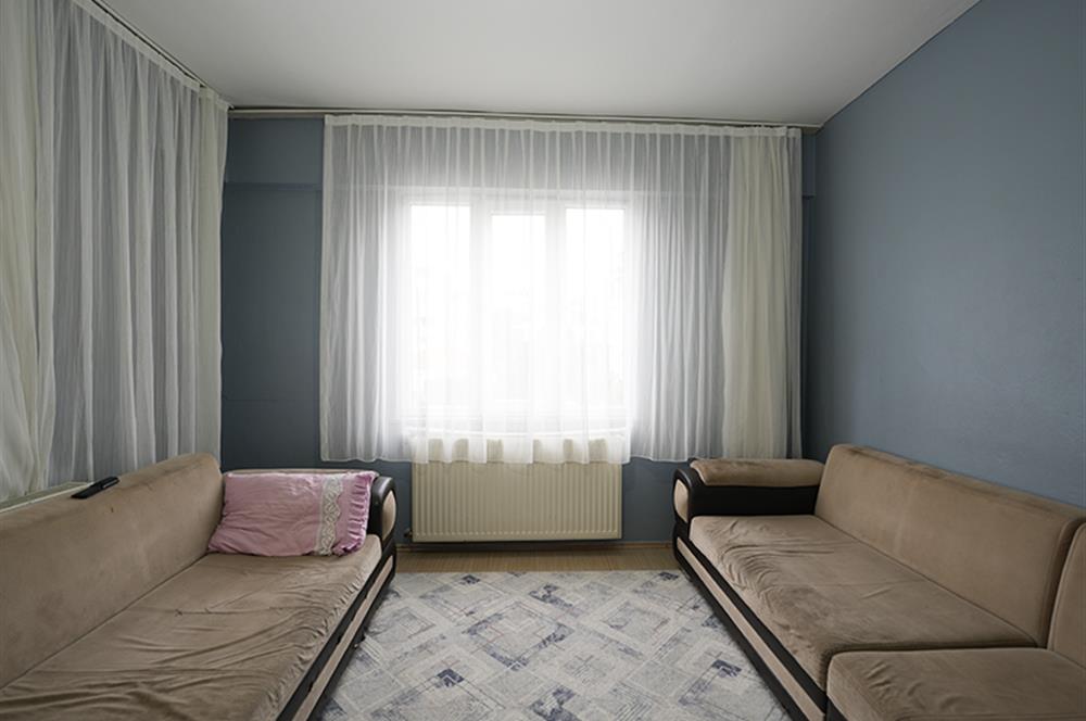 Halitpaşada Sahile Yürüme Mesafesinde 3+1 Satılık Daire