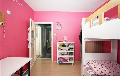 Halitpaşada Sahile Yürüme Mesafesinde 3+1 Satılık Daire