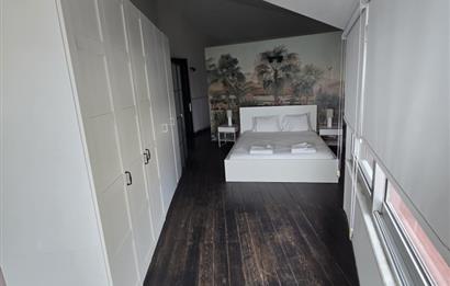 Gümüşsuyunda Muhteşem Deniz Manzaralı 180 m2 kiralık Penthouse