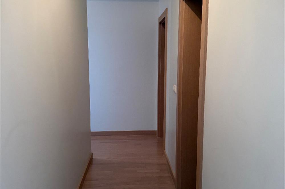 PARKORAN DA GÖL VE ORMAN MANZARALI MOBILYALI KİRALIK 4+1 DAİRE