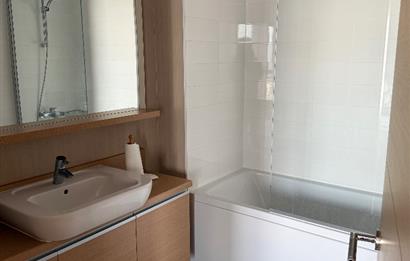 PARKORAN A4 BLOK DA GÖL VE ORMAN MANZARALI KİRALIK 4+1 DAİRE