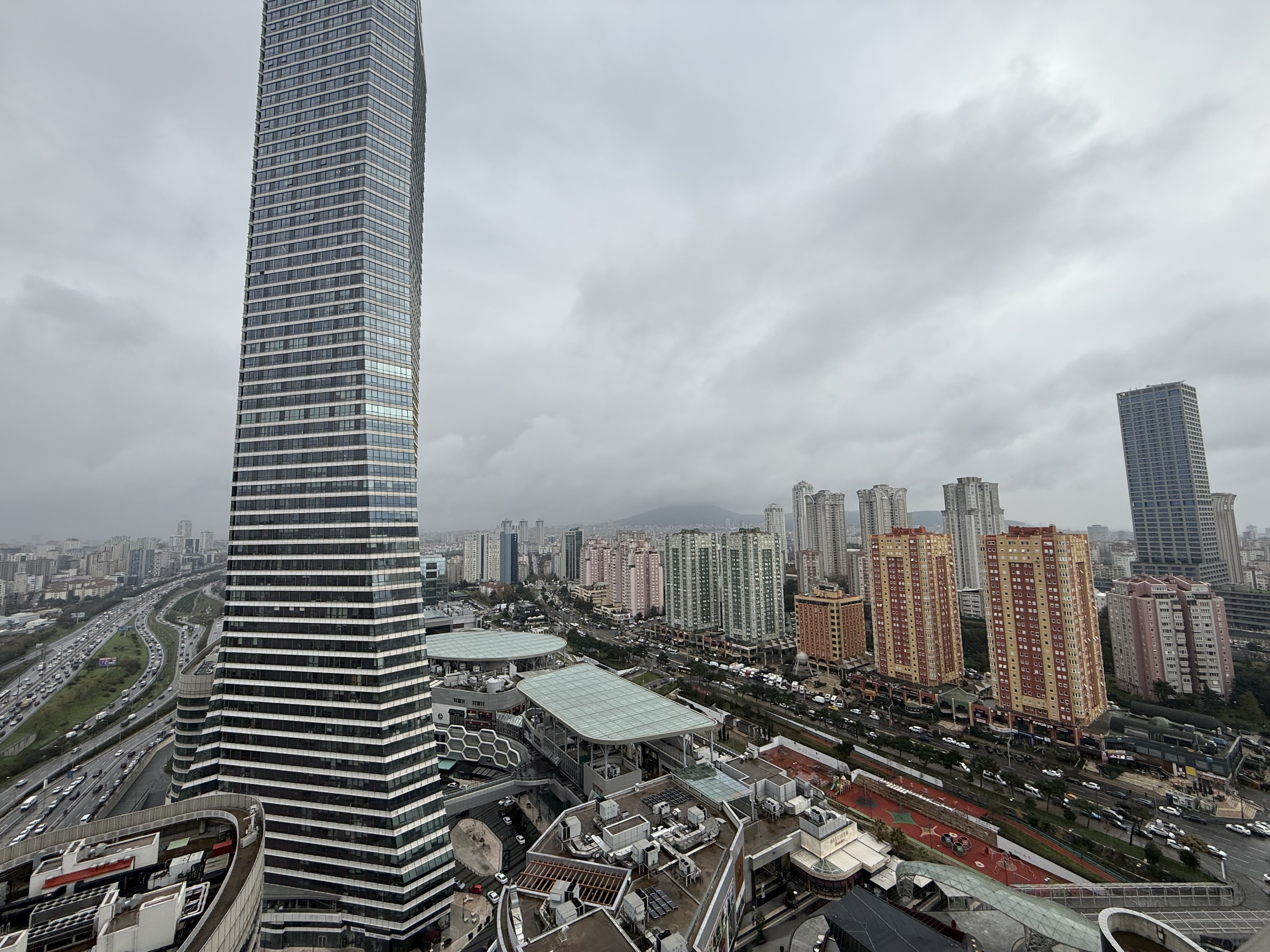 Metropol İstanbul Teraslı satılık 2 + 1 ofis