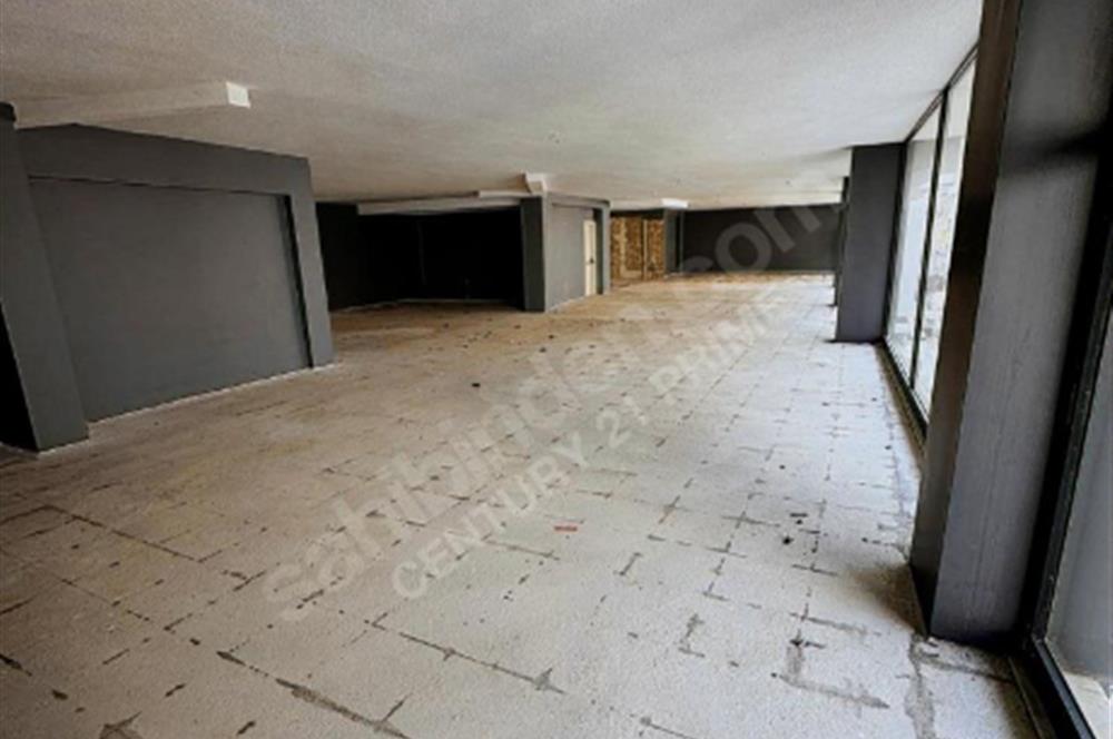 SANCAKTEPE, SARIGAZİ MERKEZDE, 1780 m2 SATILIK İŞYERİ