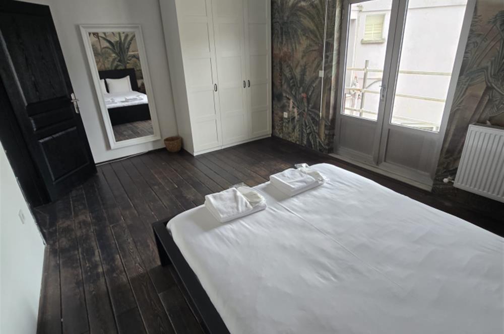 Gümüşsuyunda Muhteşem Deniz Manzaralı 180 m2 kiralık Penthouse