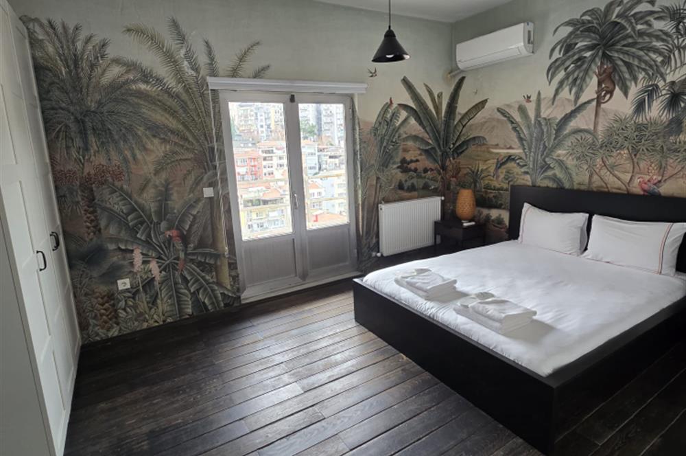 Gümüşsuyunda Muhteşem Deniz Manzaralı 180 m2 kiralık Penthouse