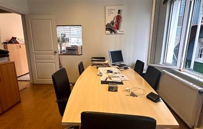 Kadıköy Hasanpaşa'da E5 Cepheli Tabela Değeri Yüksek Dükkan