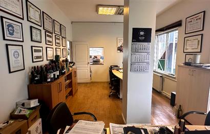 Kadıköy Hasanpaşa'da E5 Cepheli Tabela Değeri Yüksek Dükkan