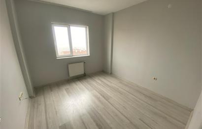 TOKİ YENİMAHALLE'DE ÖN -GÜNEY CEPHE,ARA KAT TEMİZ SATILIK 1+1