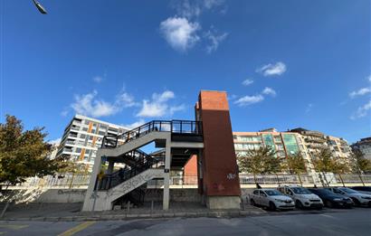 Bostanlının Kalbinde Önü açık,Köşe Konum 2+1 Satılık Daire 