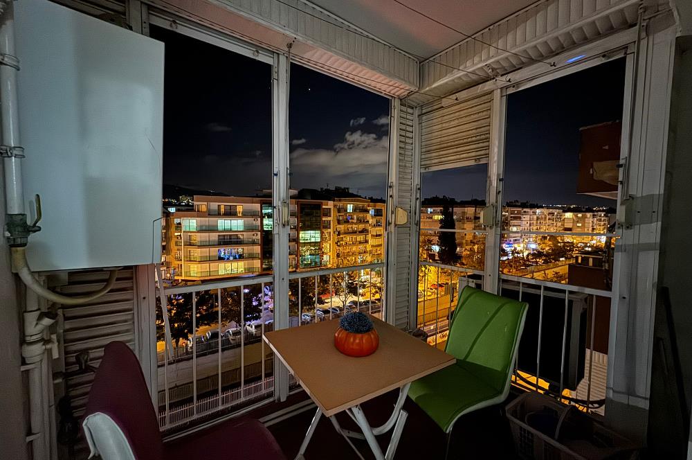 Bostanlının Kalbinde Önü açık,Köşe Konum 2+1 Satılık Daire 