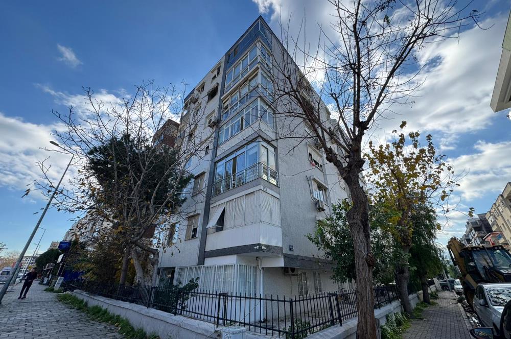 Bostanlının Kalbinde Önü açık,Köşe Konum 2+1 Satılık Daire 