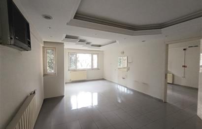 C21 LOFT'TAN SALTAK CADDESİNDE KİRALIK OFİS.