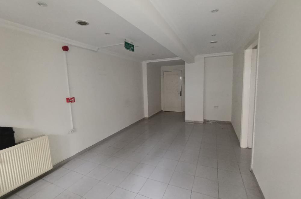 C21 LOFT'TAN SALTAK CADDESİNDE KİRALIK OFİS.