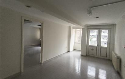 C21 LOFT'TAN SALTAK CADDESİNDE KİRALIK OFİS.